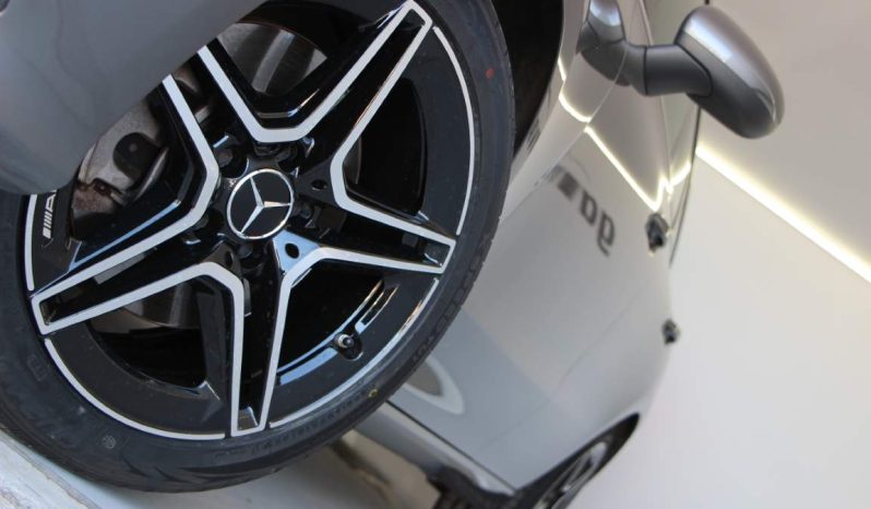 
								Mercedes-Benz CLA SB full									