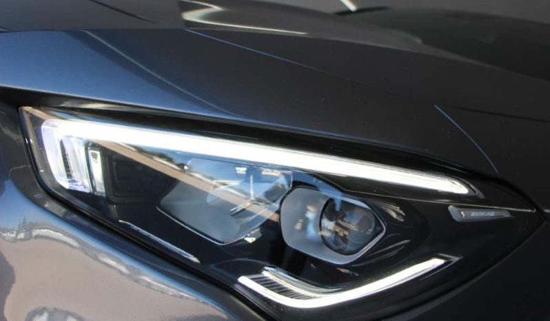 
								Mercedes-Benz CLA SB full									