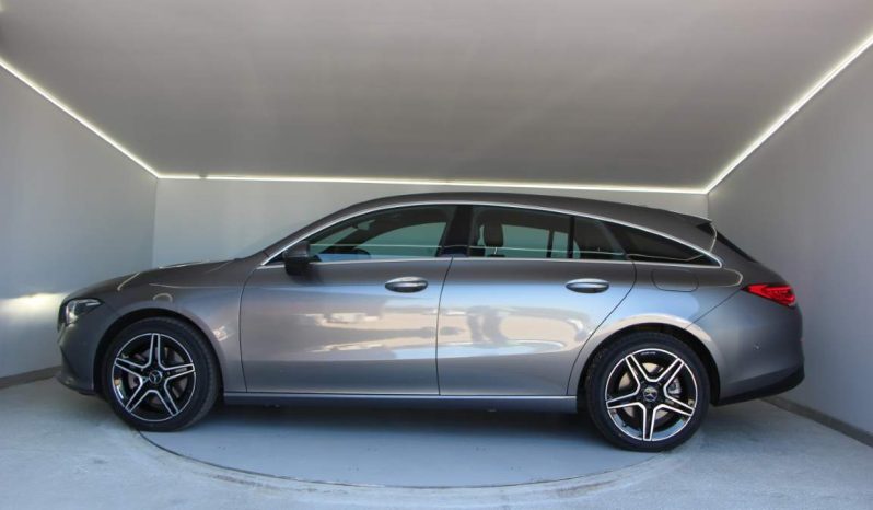 
								Mercedes-Benz CLA SB full									