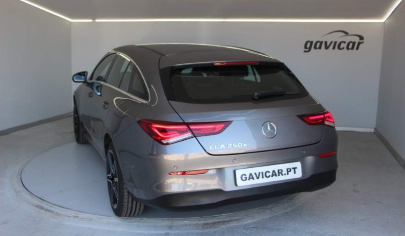 
								Mercedes-Benz CLA SB full									