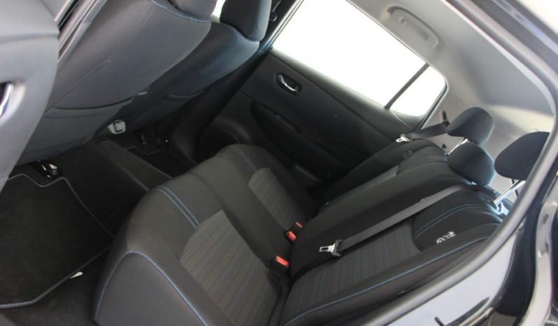 
								Nissan Leaf full									