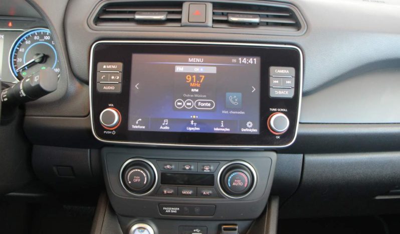 
								Nissan Leaf full									