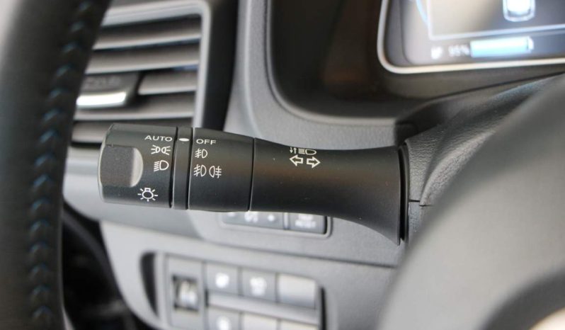 
								Nissan Leaf full									