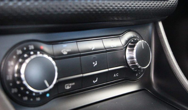 
								Mercedes-Benz A 180 CDi full									