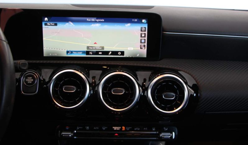 
								Mercedes-Benz CLA SB full									