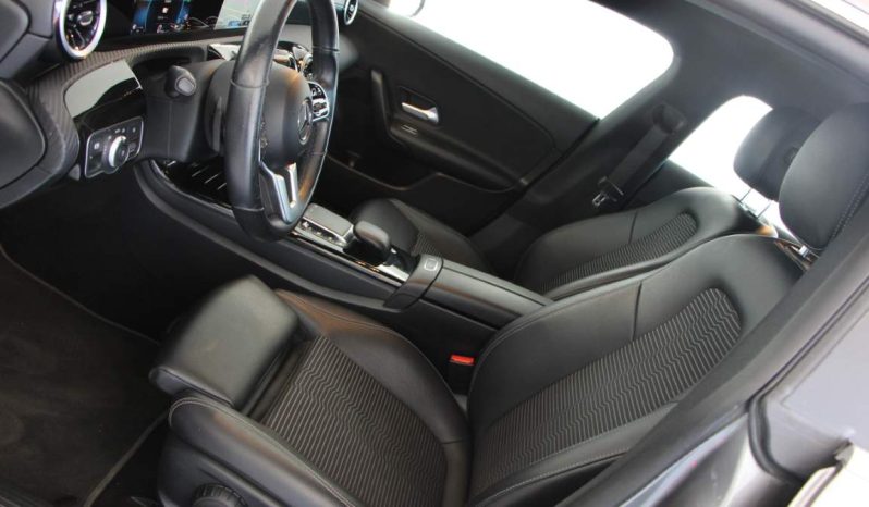 
								Mercedes-Benz CLA SB full									