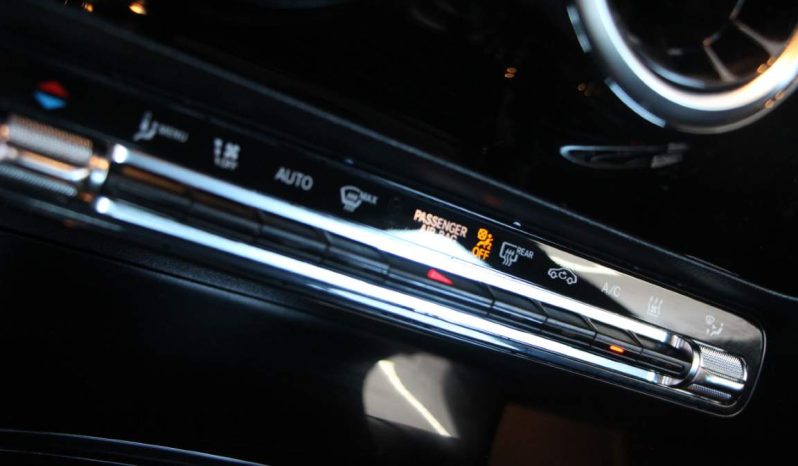 
								Mercedes-Benz CLA SB full									