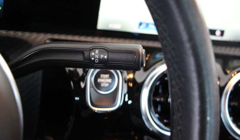 
								Mercedes-Benz CLA SB full									