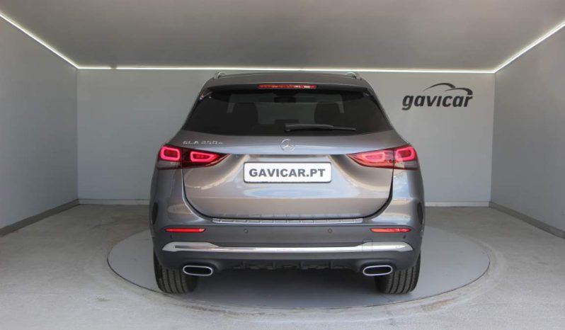 
								Mercedes-Benz GLA 250e full									