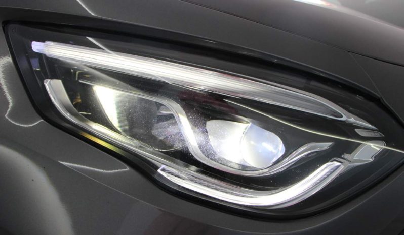 
								Mercedes-Benz GLA 250e full									