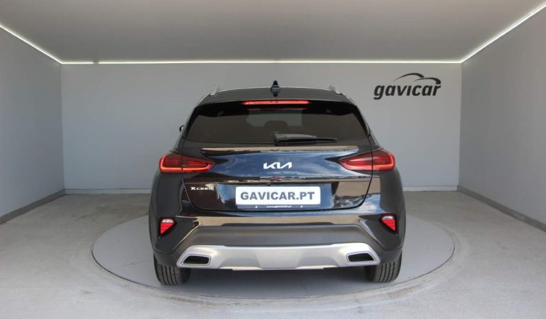 
								Kia XCeed 1.6 GDI PHEV full									