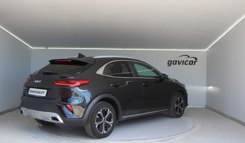 
								Kia XCeed 1.6 GDI PHEV full									