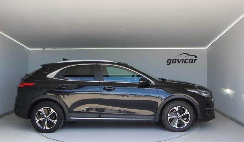 
								Kia XCeed 1.6 GDI PHEV full									