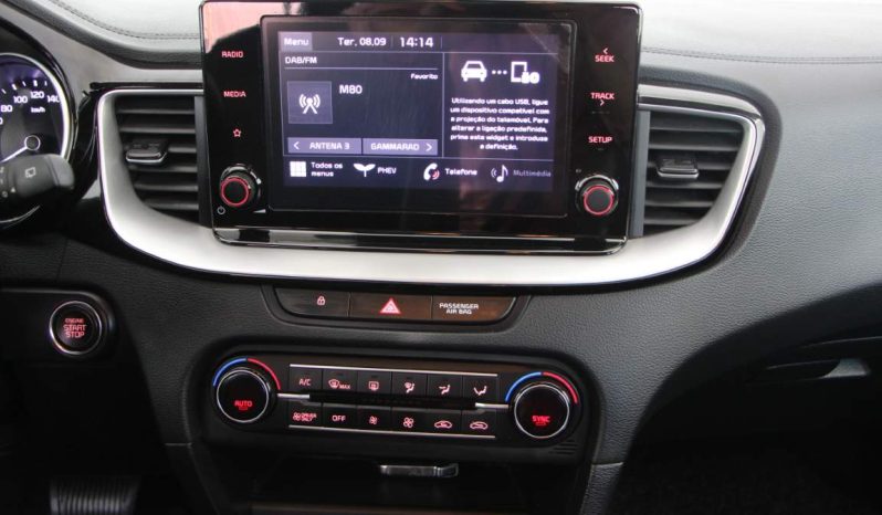 
								Kia XCeed 1.6 GDI PHEV full									