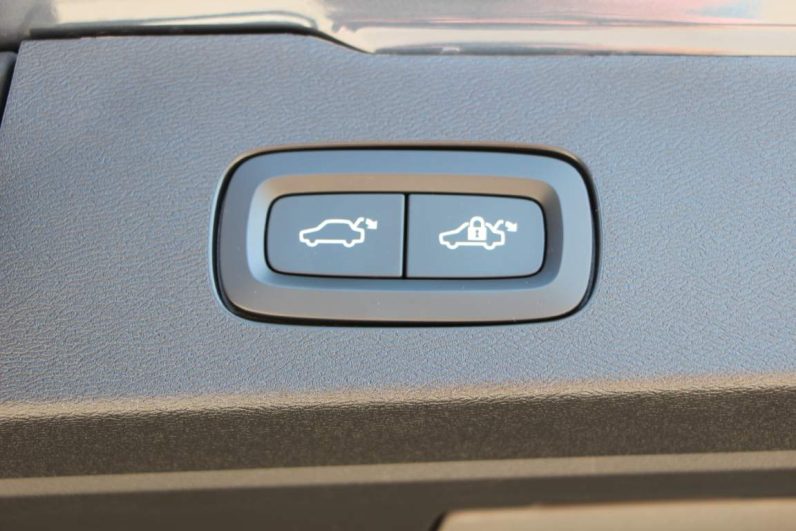 Volvo V60 T6