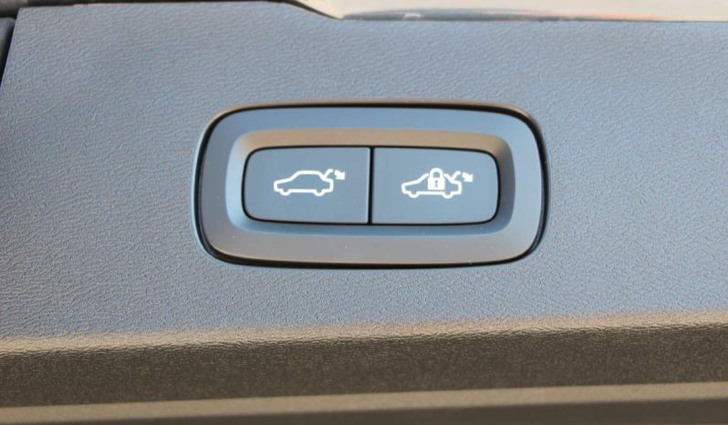 
								Volvo V60 T6 full									