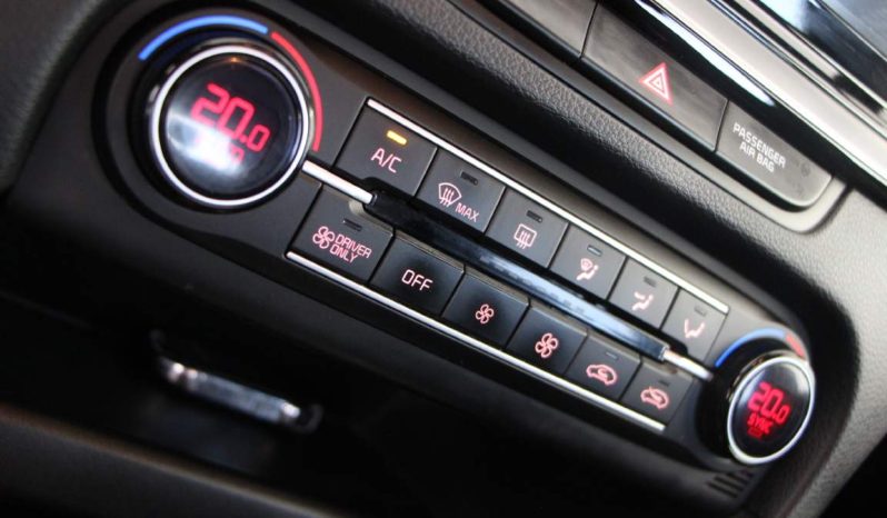 
								Kia XCeed 1.6 GDI PHEV full									