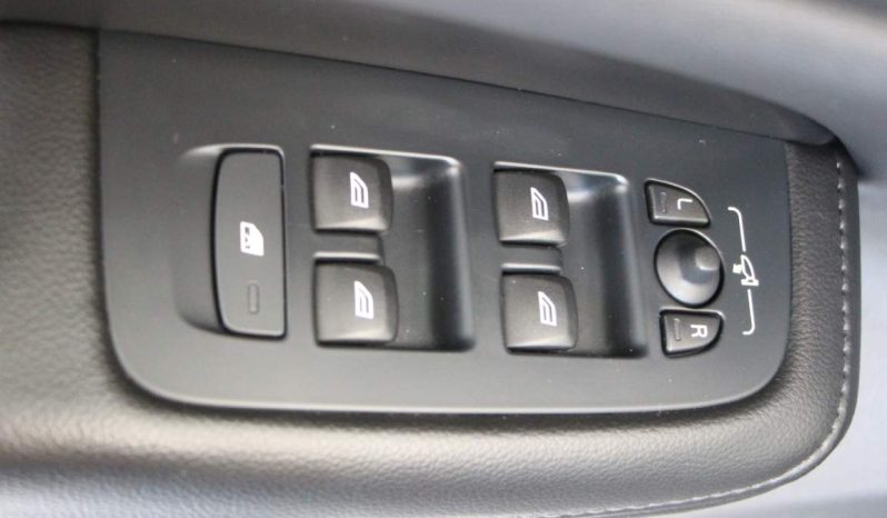 
								Volvo V60 T6 full									