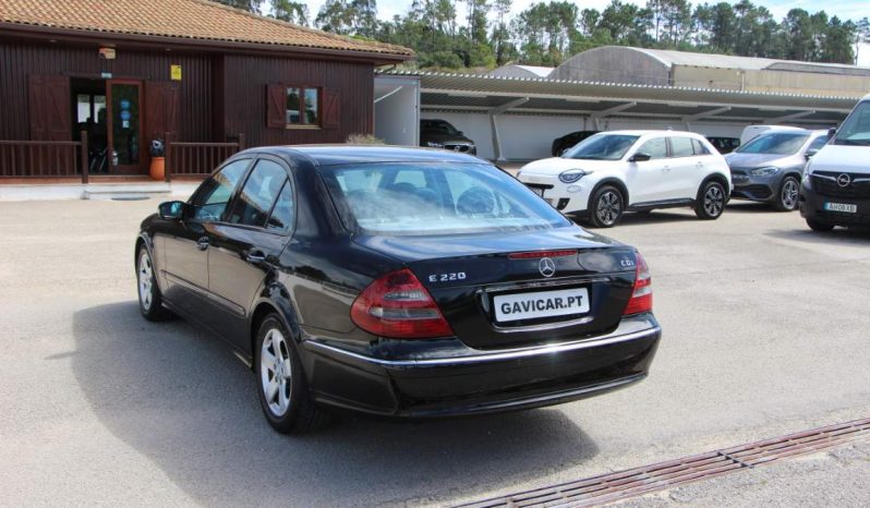 
								Mercedes-Benz E 220 CDi full									