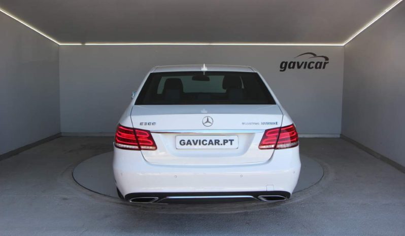 
								Mercedes-Benz E300 Hybrid full									
