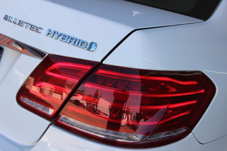 Mercedes-Benz E300 Hybrid