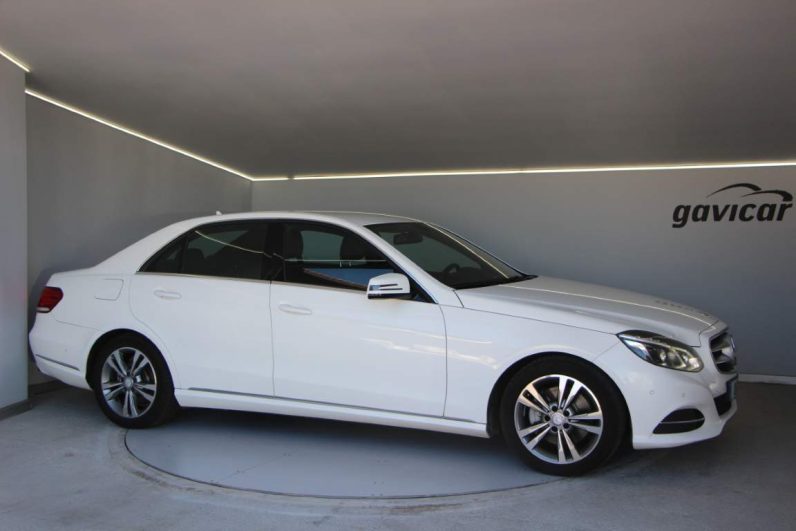 Mercedes-Benz E300 Hybrid