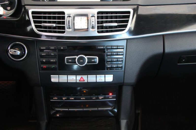 Mercedes-Benz E300 Hybrid