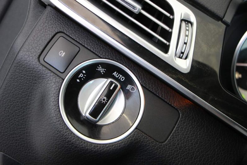 Mercedes-Benz E300 Hybrid