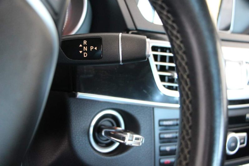 Mercedes-Benz E300 Hybrid