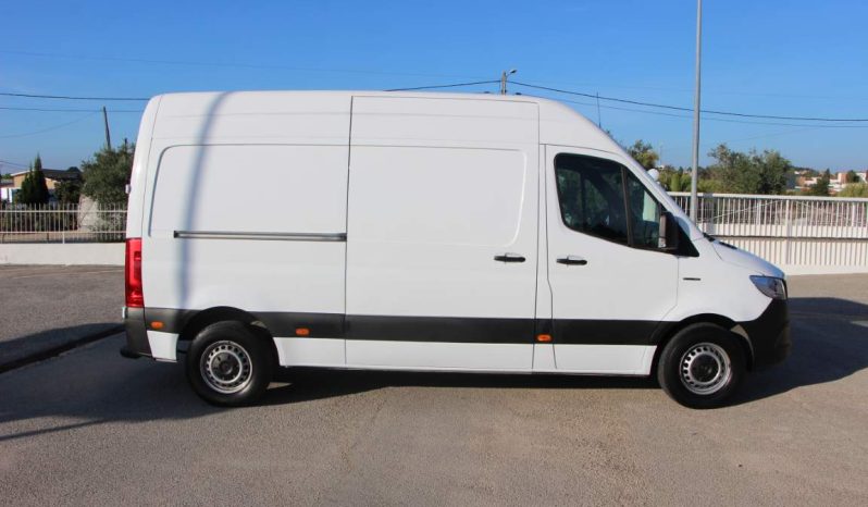 
								Mercedes-Benz eSprinter full									