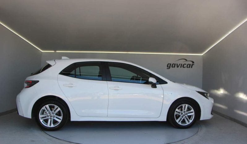 
								Toyota Corolla full									