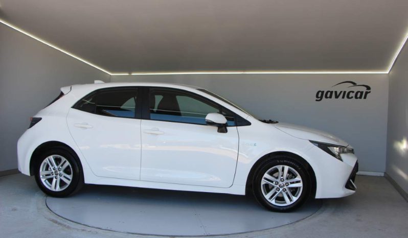 
								Toyota Corolla full									