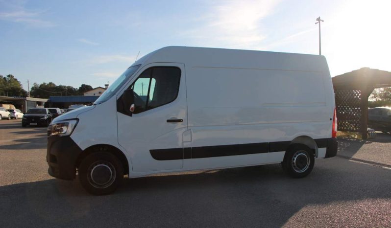 
								Renault Master full									