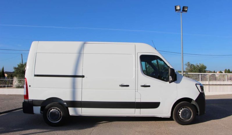 
								Renault Master full									