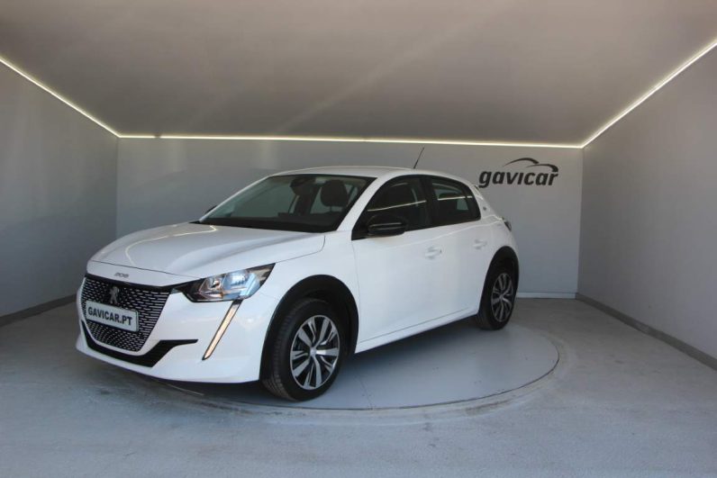 Peugeot e-208