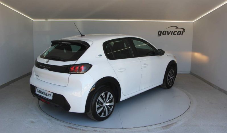 
								Peugeot e-208 full									
