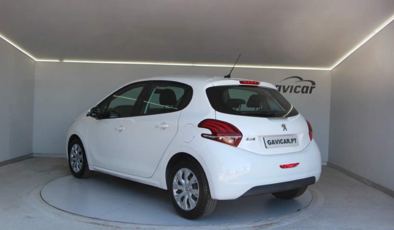 
								Peugeot 208 full									