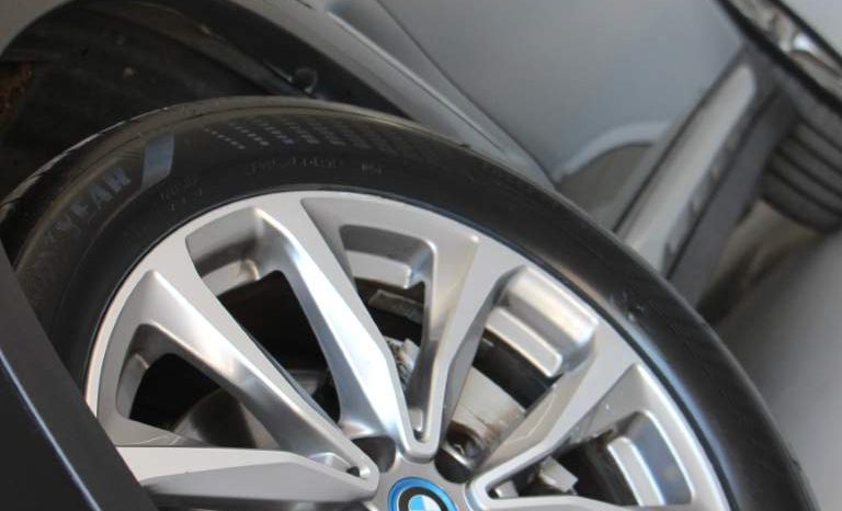 
								BMW X3 30e full									