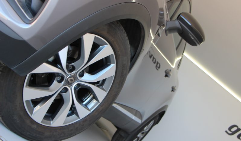 
								Renault Captur full									