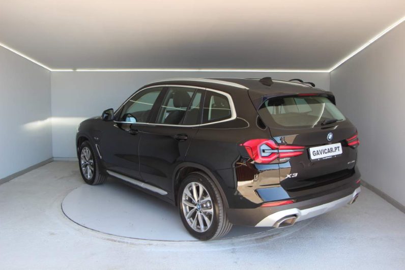 BMW X3 30e