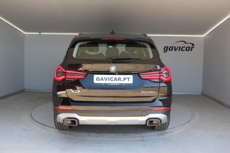 BMW X3 30e