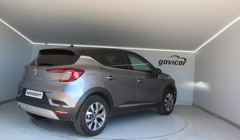 
								Renault Captur full									