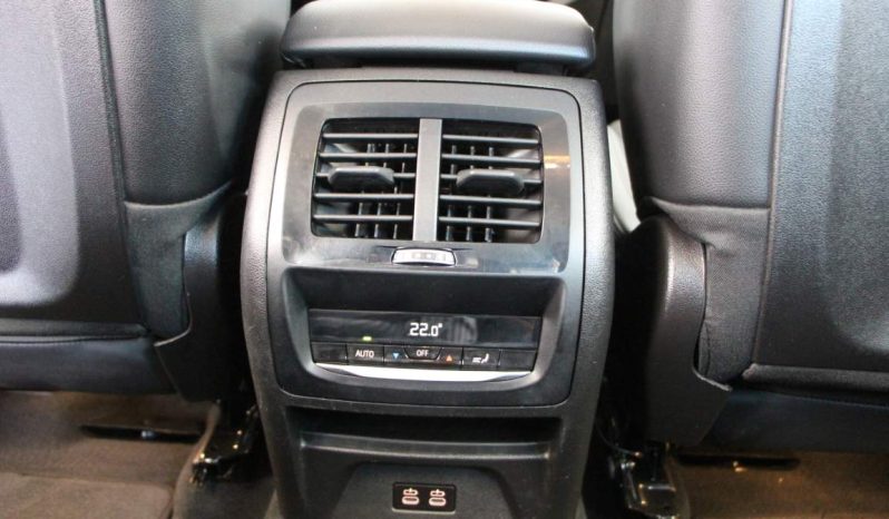 
								BMW X3 30e full									