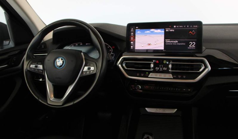 
								BMW X3 30e full									