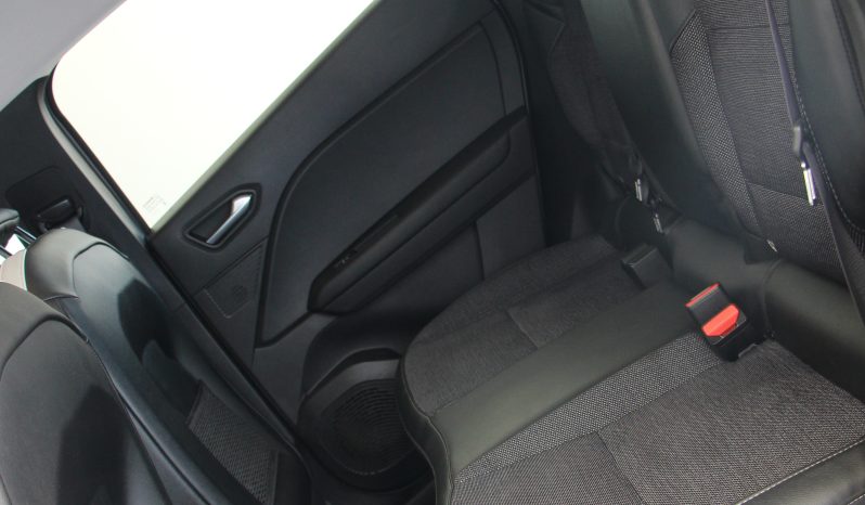 
								Renault Captur full									