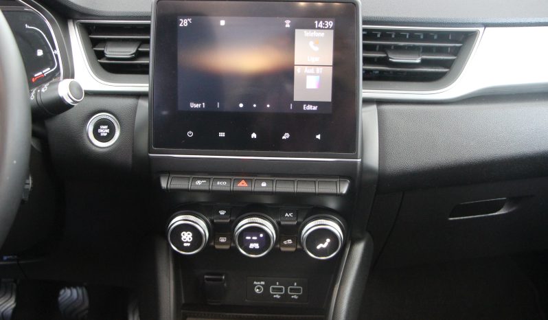 
								Renault Captur full									