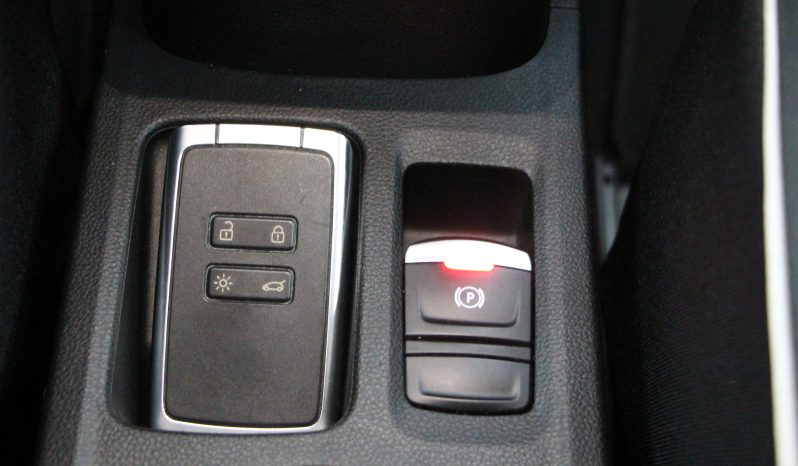 
								Renault Captur full									