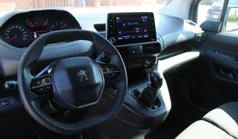 
								Peugeot Partner 1.5 BlueHDi full									
