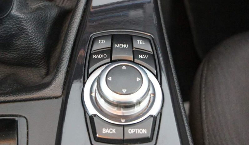 
								BMW 520 D Touring full									