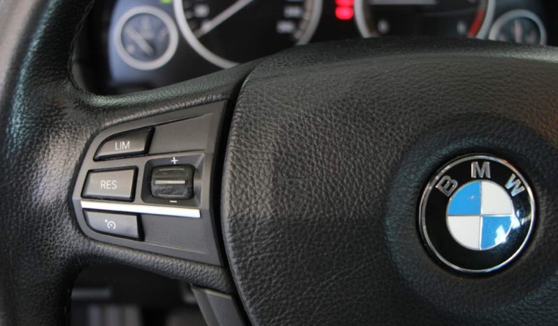 
								BMW 520 D Touring full									